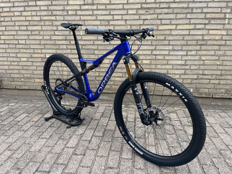Używany Orbea Oiz Shimano Deore XT Di2 2024 Mountainbike — zdjęcie 2 z 17