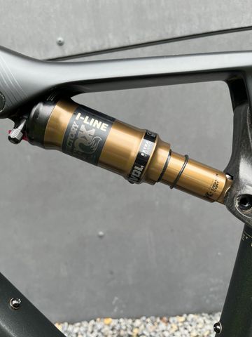 Orbea OIZ M10 2023 2023 Mountainbike usato, Nero — immagine 8 di 11