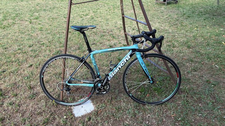Used Bianchi Sempre Pro 105 2013 2013 Road & Gravel — image 1 of 6
