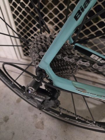 Brugt Bianchi Infinito Shimano Ultegra 2017 Road & Gravel — billede 5 af 12