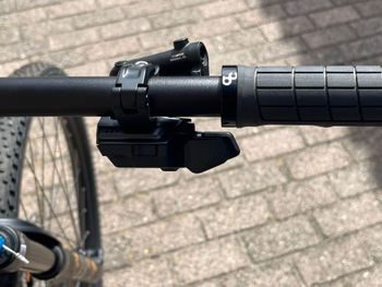 Used Orbea Oiz Shimano Deore XT Di2 2025 Mountainbike, Green — image 4 of 17