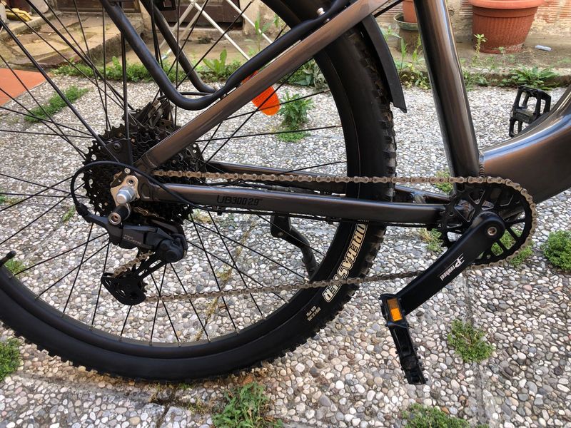 Used Urbanbiker Custom Shimano CUES 2025 Urban, Light Gray — image 3 of 7