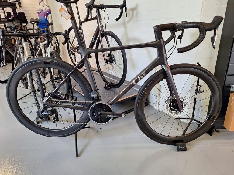 Used Liv Langma Advanced SL Disc 2022 2022 Road & Gravel, Black — image 1 of 9