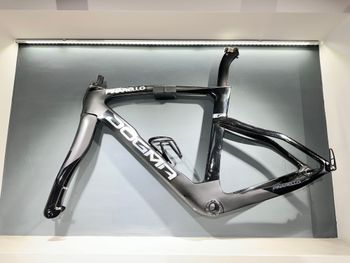 Used Pinarello DOGMA F DURA ACE Di2 Disc 2023 Frameset 2023 Road & Gravel, Black — image 8 of 17