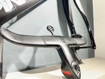 Used Pinarello DOGMA F DURA ACE Di2 Disc 2023 Frameset 2023 Road & Gravel, Black — image 7 of 17