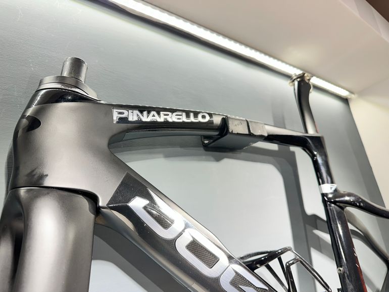 Used Pinarello DOGMA F DURA ACE Di2 Disc 2023 Frameset 2023 Road & Gravel, Black — image 12 of 17