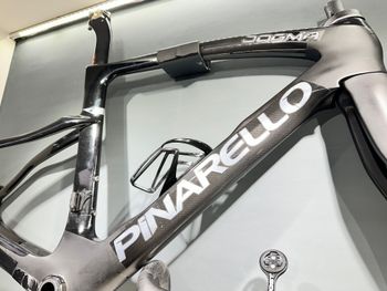 Used Pinarello DOGMA F DURA ACE Di2 Disc 2023 Frameset 2023 Road & Gravel, Black — image 3 of 17