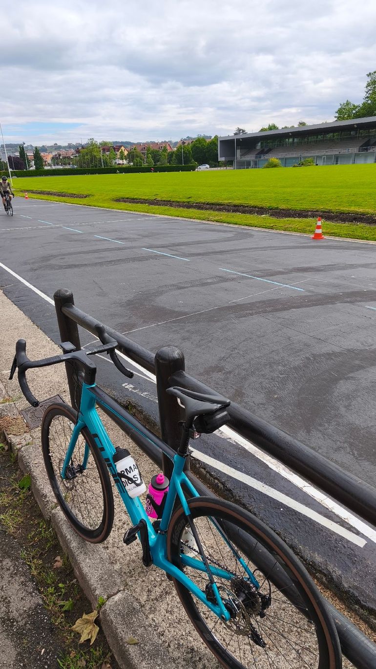 Used CUBE ATTAIN GTC SL 2021 2021 Road & Gravel, Blue — image 5 of 5