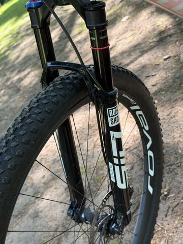Used Specialized Epic Pro LTD 2024 2024 Mountainbike, Purple, 29 — image 17 of 18