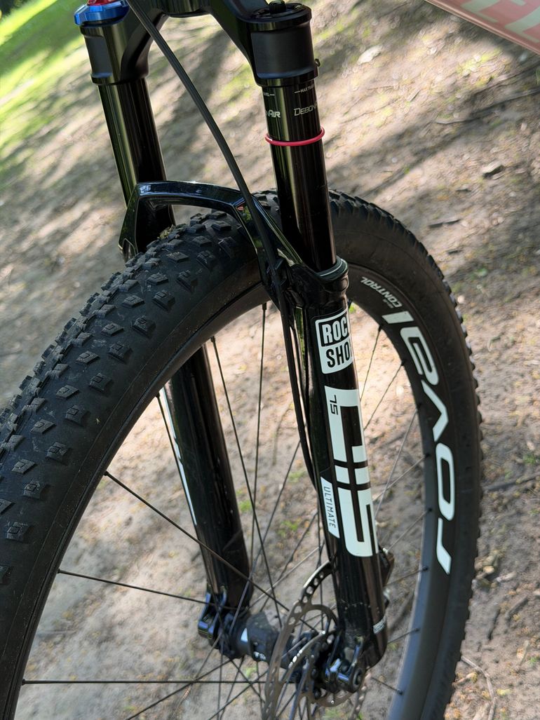 Used Specialized Epic Pro LTD 2024 2024 Mountainbike, Purple, 29 — image 17 of 18