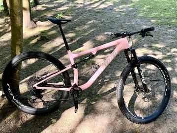 Used Specialized Epic Pro LTD 2024 2024 Mountainbike, Purple, 29 — image 18 of 18