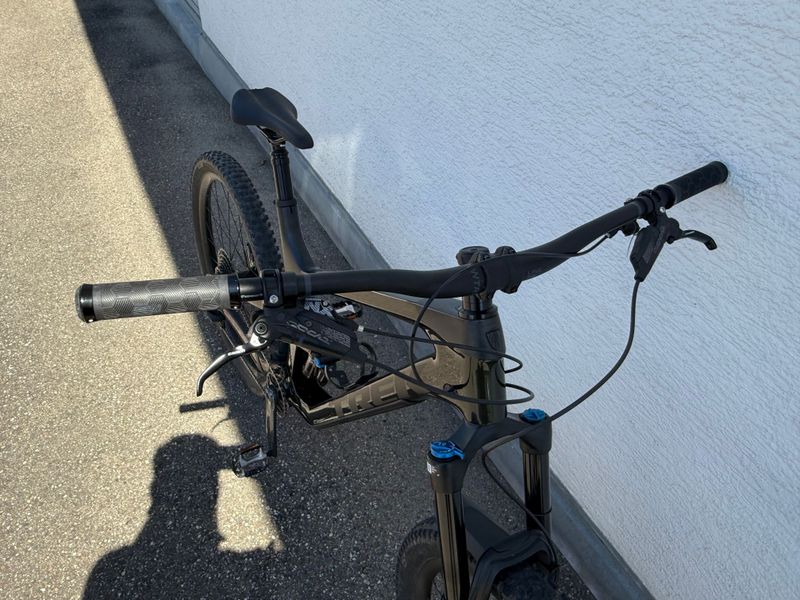 Käytetty Trek Slash 9.7 2021 2021 Mountainbike — kuva 5 / 6