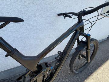 Käytetty Trek Slash 9.7 2021 2021 Mountainbike — kuva 6 / 6
