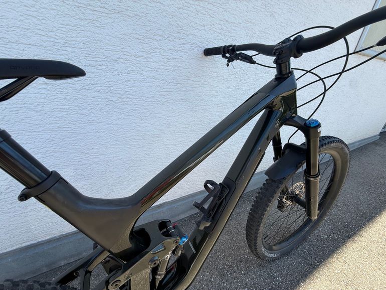 Used Trek Slash 9.7 2021 2021 Mountainbike — image 6 of 6