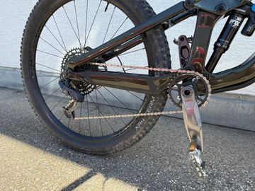 Käytetty Trek Slash 9.7 2021 2021 Mountainbike — kuva 2 / 6