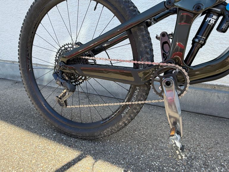 Used Trek Slash 9.7 2021 2021 Mountainbike — image 2 of 6