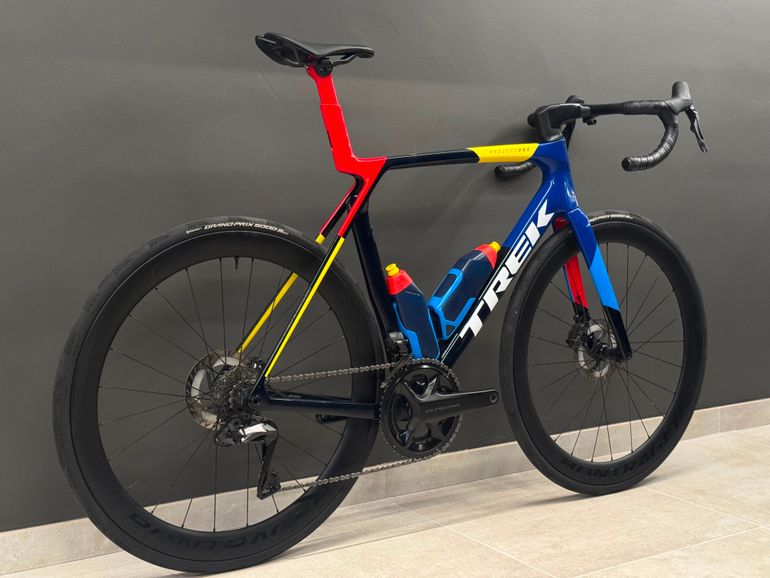 Used Trek Madone 8 SLR 2025 Road & Gravel — image 5 of 6