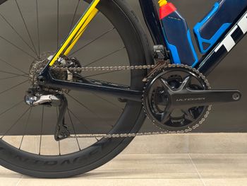 Used Trek Madone 8 SLR 2025 Road & Gravel — image 2 of 6
