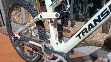 Käytetty Transition Sentinel Carbon Frameset 2025 2025 Mountainbike — kuva 2 / 6