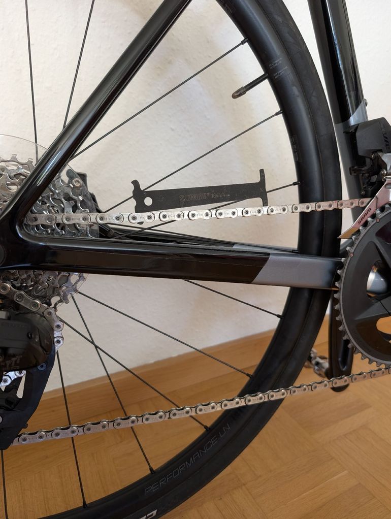 Used Canyon Ultimate CF SL 7 AXS 2025 2025 Road & Gravel — image 8 of 15