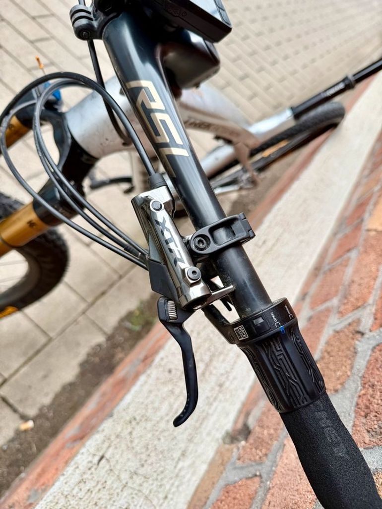 Used Trek Supercaliber SLR 9.9 XX AXS Gen 2 2024 2024 Mountainbike, Light Gray, 29 — image 9 of 19
