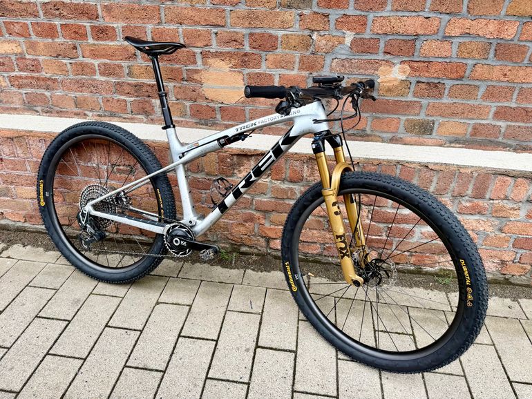 Used Trek Supercaliber SLR 9.9 XX AXS Gen 2 2024 2024 Mountainbike, Light Gray, 29 — image 1 of 19