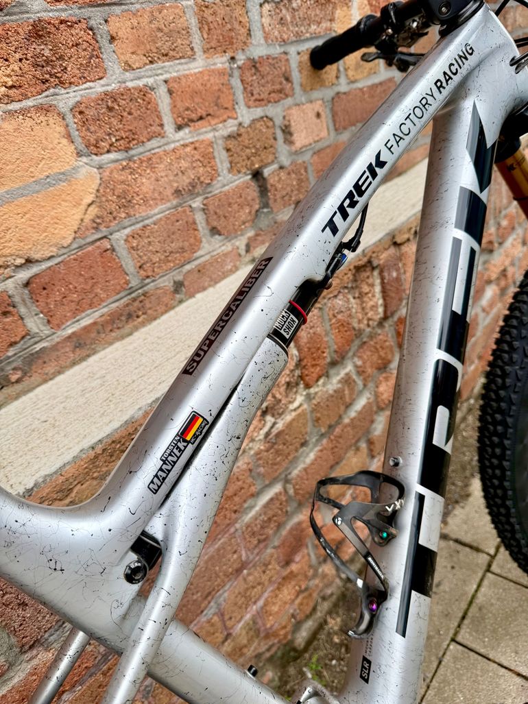 Used Trek Supercaliber SLR 9.9 XX AXS Gen 2 2024 2024 Mountainbike, Light Gray, 29 — image 6 of 19