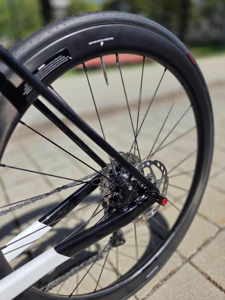 Used Canyon Ultimate CF SL 7 2024 2024 Road & Gravel — image 7 of 9