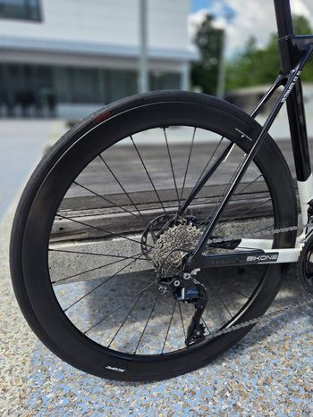 Used Canyon Ultimate CF SL 7 2024 2024 Road & Gravel — image 3 of 9