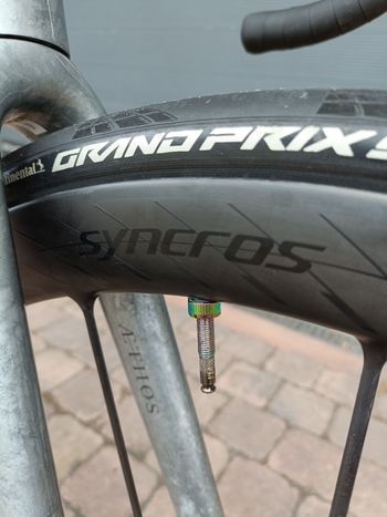 Used Specialized S-Works Aethos 2 - SRAM RED AXS 2026 2026 Road & Gravel, Gris claro — image 6 of 6