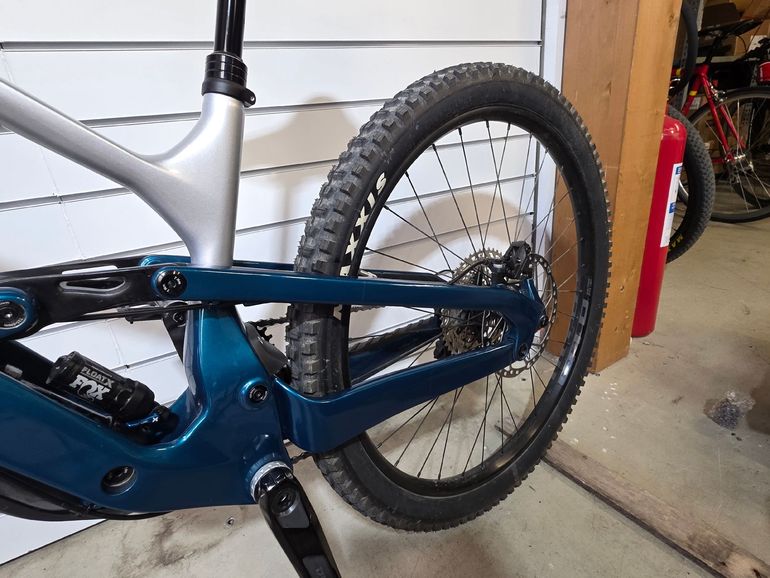 Used Cannondale Jekyll 2 2024 2024 Mountainbike — image 10 of 10