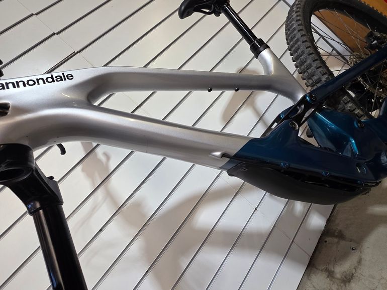 Used Cannondale Jekyll 2 2024 2024 Mountainbike — image 9 of 10