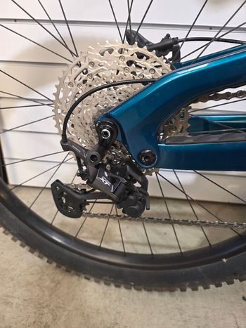 Used Cannondale Jekyll 2 2024 2024 Mountainbike — image 5 of 10