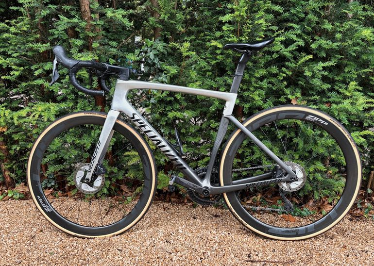 Used Specialized Tarmac SL7 Expert 2021 2021 Road & Gravel, Light Gray — image 2 of 4