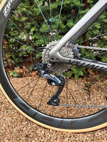 Used Specialized Tarmac SL7 Expert 2021 2021 Road & Gravel, Light Gray — image 3 of 4