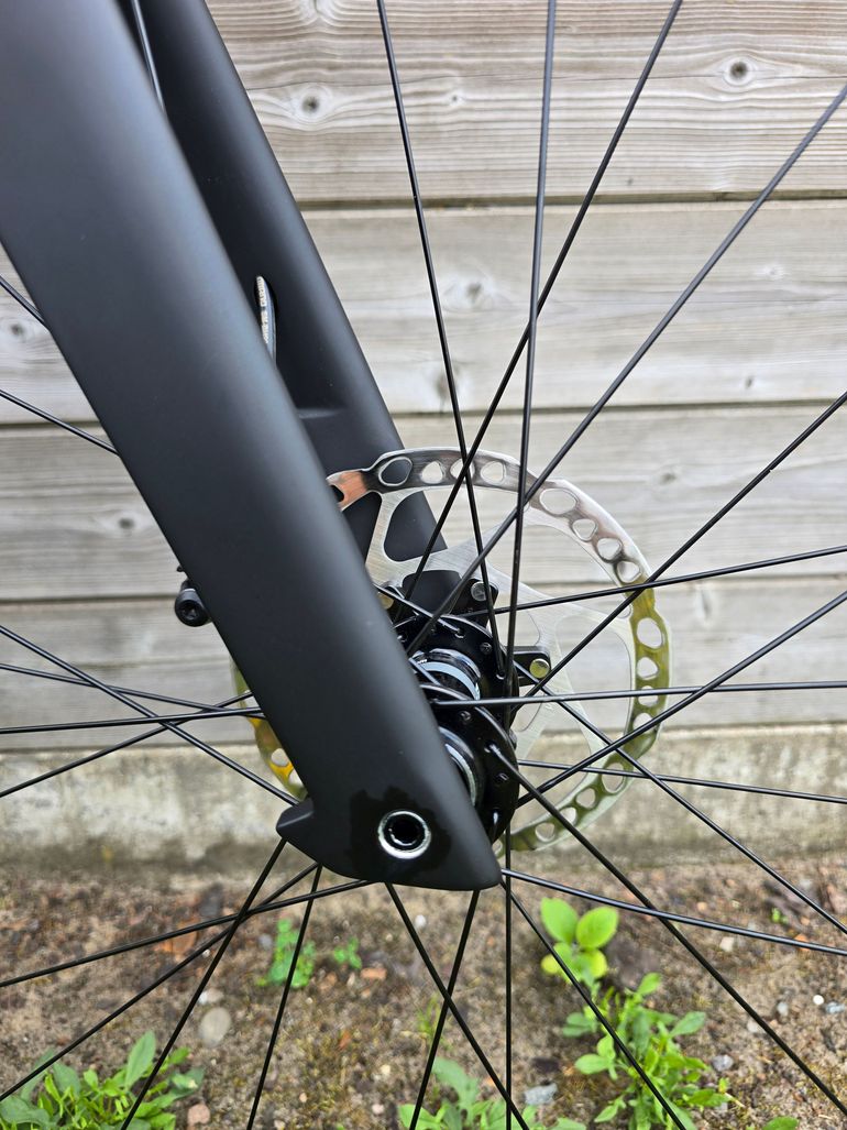 Used Merida REACTO 6000 Di2 2024 2024 Road & Gravel, Black — image 8 of 18