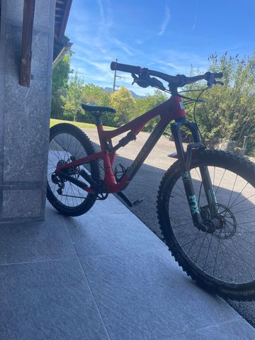 Used Santa Cruz 5010 C S 2017 2017 Mountainbike, Red, 27.5 — image 5 of 15