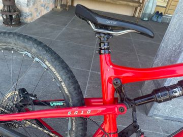 Used Santa Cruz 5010 C S 2017 2017 Mountainbike, Red, 27.5 — image 15 of 15