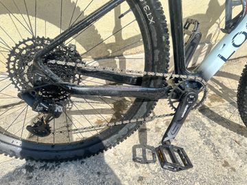 Used RACE MOUNTAIN Custom SRAM NX 2023 Mountainbike, White — image 18 of 19