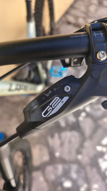 Used Lapierre Zesty AM CF 6.9 2021 2021 Mountainbike, White, 29 — image 5 of 6