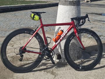 Used Scott Addict 2013 Road & Gravel, Red — image 2 of 7