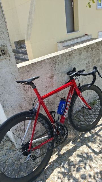 Used Scott Addict 2013 Road & Gravel, Red — image 3 of 7