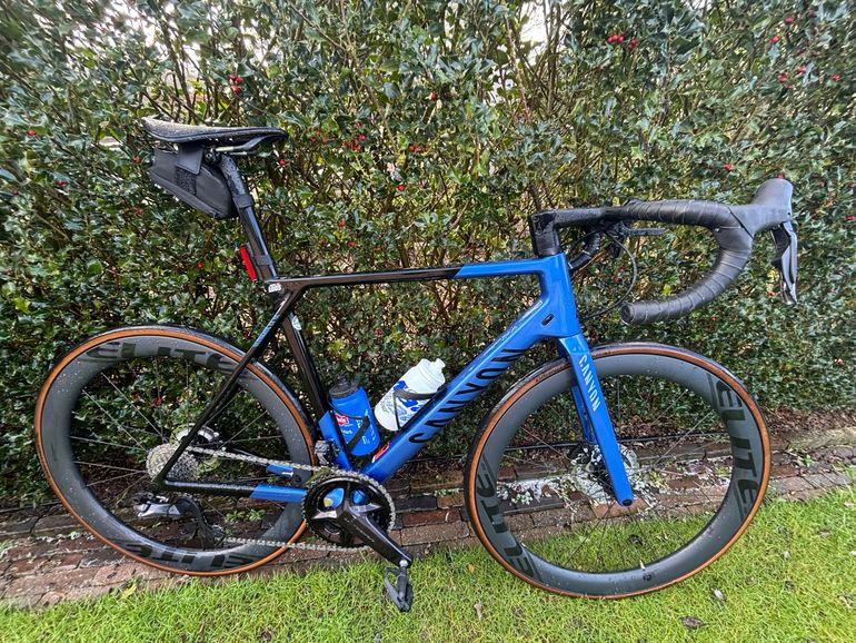 Used Canyon Ultimate CF SL 7 Di2 2023 2023 Road & Gravel, Black — image 4 of 7