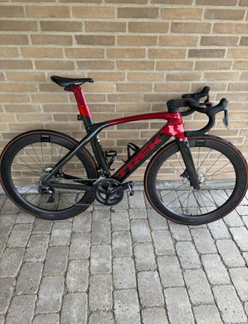 Used Trek Madone SLR 7 Gen 6 2021 2021 Road & Gravel