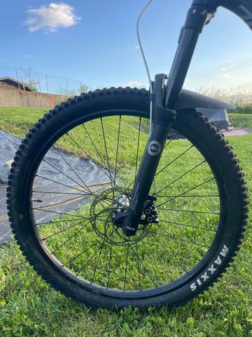 Käytetty Commencal META SX V3 2018 2018 Mountainbike — kuva 3 / 8