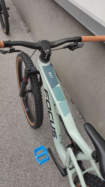 Used Focus JAM 6.8 2022 2022 Mountainbike, Blue, 29 — image 6 of 8