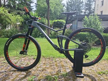 Used CUBE STEREO 120 HPC TM 29 2021 2021 Mountainbike, Light Gray, 29 — image 2 of 15