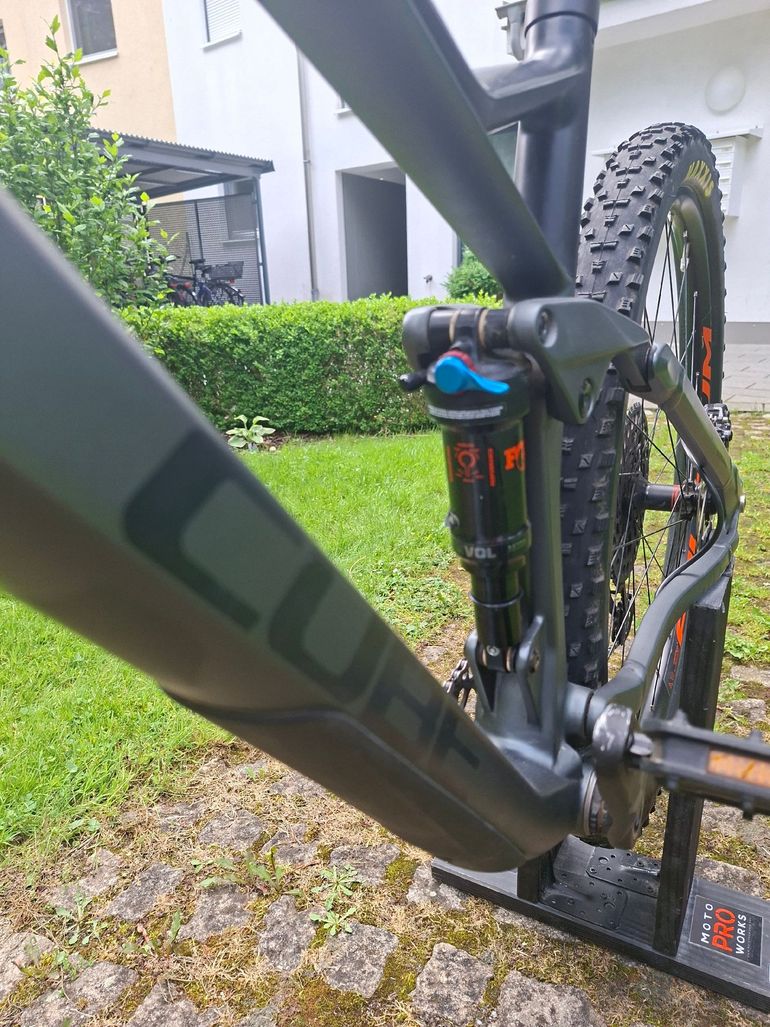 Used CUBE STEREO 120 HPC TM 29 2021 2021 Mountainbike, Light Gray, 29 — image 9 of 15