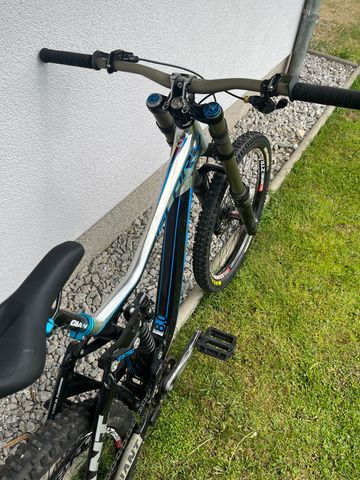 Used Giant Glory 0 2013 2013 Mountainbike, White — image 6 of 7