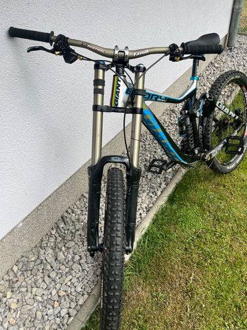 Used Giant Glory 0 2013 2013 Mountainbike, White — image 7 of 7